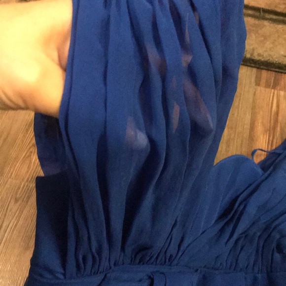 Bebe Chiffon like dress - Picture 3 of 8